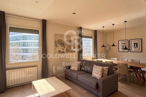 Apartamento de 3 dormitorios en venta en Barcelona, Cataluña, Spain № 7957