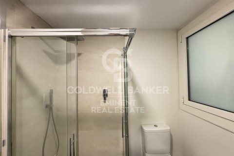 Apartamento de 3 dormitorios en venta en Barcelona, Cataluña, Spain № 7958 - foto 2