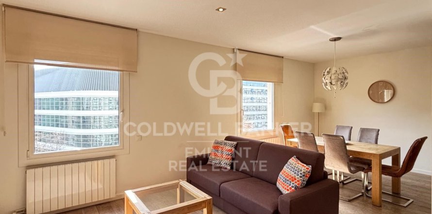 Apartamento de 3 dormitorios en venta en Barcelona, Cataluña, Spain № 7958