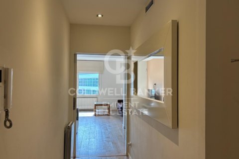 Apartamento de 3 dormitorios en venta en Barcelona, Cataluña, Spain № 7958 - foto 13