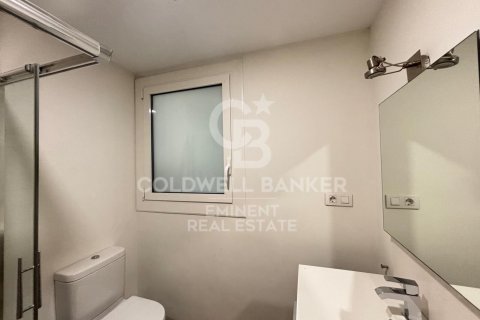 Apartamento de 3 dormitorios en venta en Barcelona, Cataluña, Spain № 7958 - foto 5