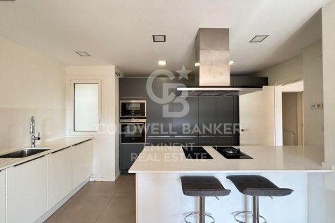 Apartamento de 3 dormitorios en venta en Barcelona, Cataluña, Spain № 7958 - foto 26