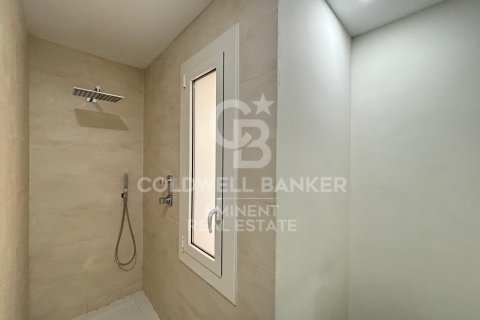 Apartamento de 3 dormitorios en venta en Barcelona, Cataluña, Spain № 7958 - foto 20