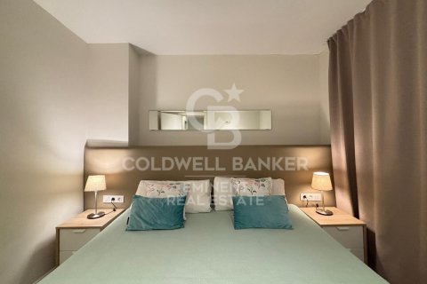 Apartamento de 3 dormitorios en venta en Barcelona, Cataluña, Spain № 7958 - foto 12