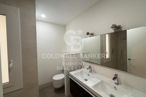 Apartamento de 3 dormitorios en venta en Barcelona, Cataluña, Spain № 7958 - foto 17