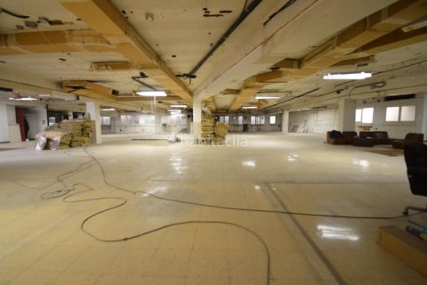 1656 sq.m. commercial property for sale in Barcelona, Catalonia, Spain № 2454 - photo 2