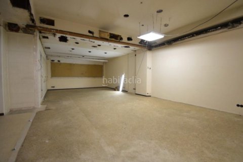 1656 sq.m. commercial property for sale in Barcelona, Catalonia, Spain № 2454 - photo 13