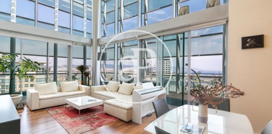 3 bedrooms penthouse for sale in Sant Marti, Barcelona, Catalonia, Spain № 2450