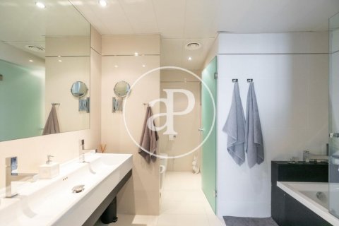 3 bedrooms penthouse for sale in Sant Marti, Barcelona, Catalonia, Spain № 2450 - photo 13