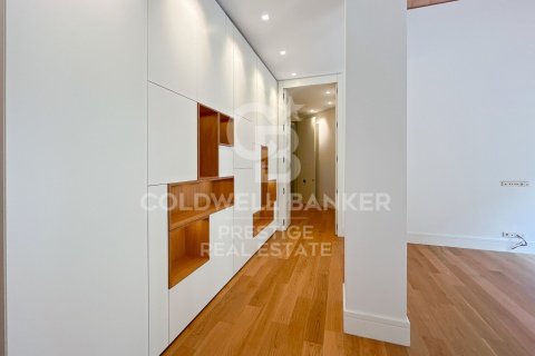 2 chambres apartment à vendre à Barcelona, Catalonia, Spain № 5927 - photo 4