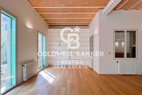 Купить квартиру в Барселона, Испания с 3 спальни, 232м², № 5929 - фото 3