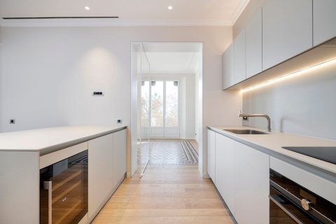 3 chambres apartment à vendre à Barcelona, Catalonia, Spain № 6234 - photo 4