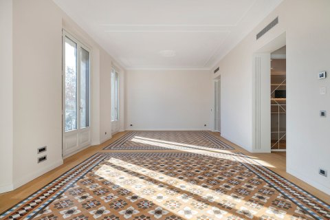 3 chambres apartment à vendre à Barcelona, Catalonia, Spain № 6234 - photo 27