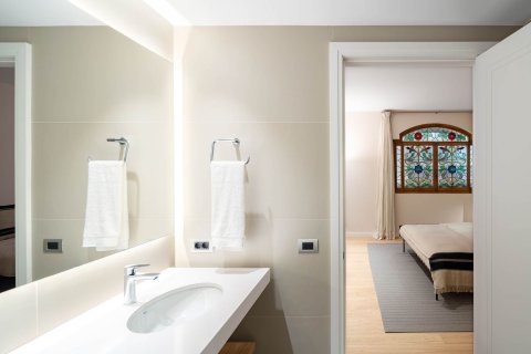 3 bedrooms apartment for sale in Barcelona, Catalonia, Spain № 6235 - photo 28