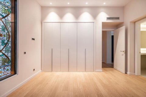 3 bedrooms apartment for sale in Barcelona, Catalonia, Spain № 6232 - photo 21