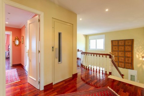 7 bedrooms house for sale in Sant Andreu de Llavaneres, Barcelona, Catalonia, Spain № 6236 - photo 26
