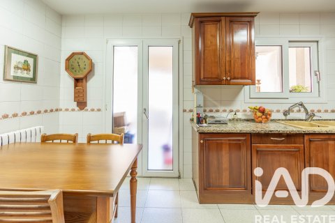 4 bedrooms apartment for sale in Vilanova i la Geltru, Barcelona, Catalonia, Spain № 7353 - photo 15