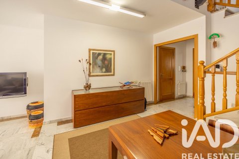 4 bedrooms apartment for sale in Vilanova i la Geltru, Barcelona, Catalonia, Spain № 7353 - photo 19
