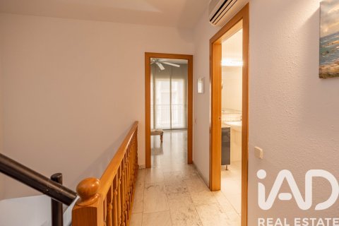 4 bedrooms apartment for sale in Vilanova i la Geltru, Barcelona, Catalonia, Spain № 7353 - photo 10