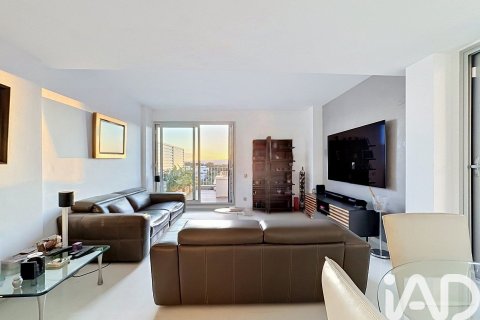 Apartamento de 4 dormitorios en venta en Sant Pere de Ribes, Barcelona, Cataluña, Spain № 7354 - foto 26