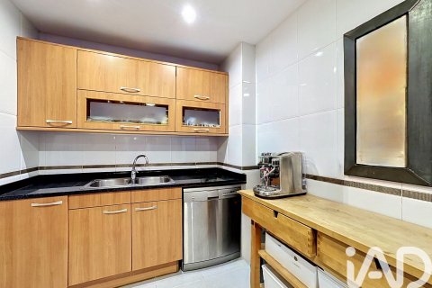 Apartamento de 4 dormitorios en venta en Sant Pere de Ribes, Barcelona, Cataluña, Spain № 7354 - foto 23