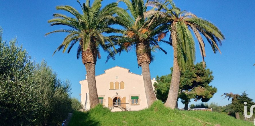 3 bedrooms castles for sale in Torredembarra, Tarragona, Catalonia, Spain № 4983