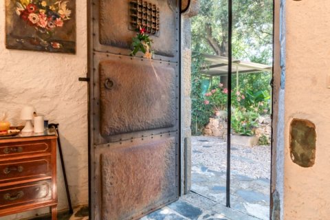 3 bedrooms house for sale in Navata, Girona, Catalonia, Spain № 4859 - photo 4
