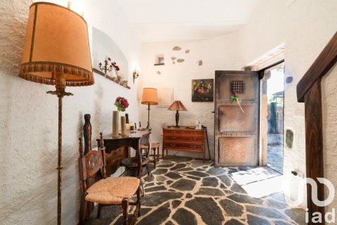 3 bedrooms house for sale in Navata, Girona, Catalonia, Spain № 4859 - photo 5