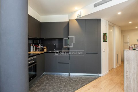 2 bedrooms apartment for sale in Barcelona, Catalonia, Spain № 8607 - photo 6