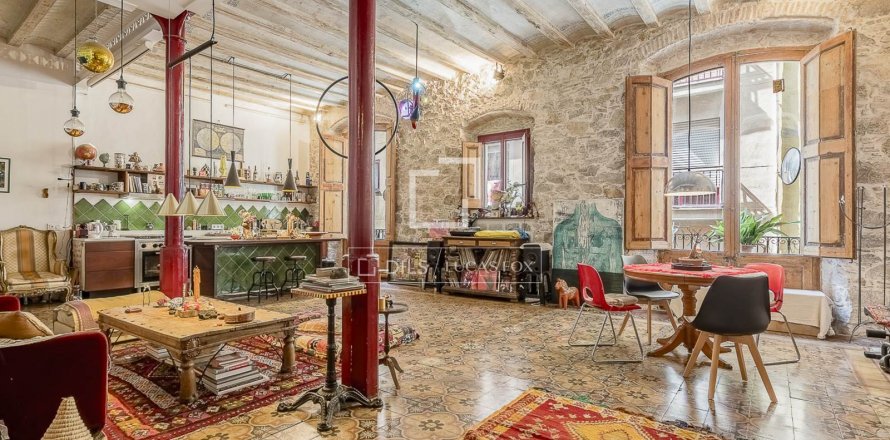 2 bedrooms apartment for sale in Barcelona, Catalonia, Spain № 8602