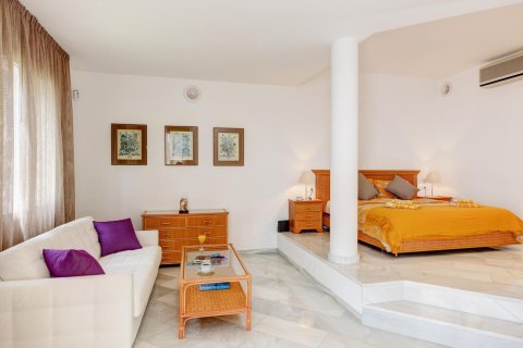 4 bedrooms house for sale in Lloret de Mar, Girona, Catalonia, Spain № 1359 - photo 4