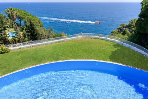 4 bedrooms house for sale in Lloret de Mar, Girona, Catalonia, Spain № 1359 - photo 19