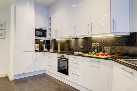 4 bedrooms house for sale in Lloret de Mar, Girona, Catalonia, Spain № 1359 - photo 8