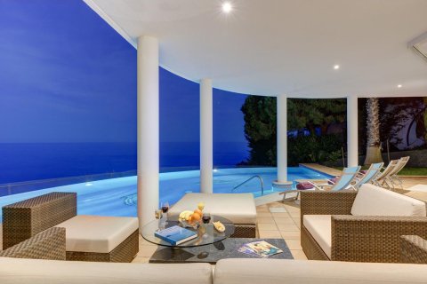 4 bedrooms house for sale in Lloret de Mar, Girona, Catalonia, Spain № 1359 - photo 16