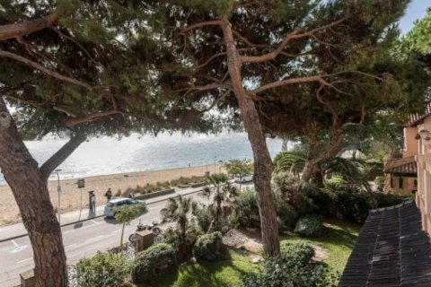 9 bedrooms house for sale in Sant Vicenc De Montalt, Barcelona, Catalonia, Spain № 1354 - photo 23