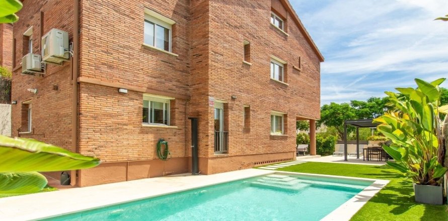 4 bedrooms house for sale in El Masnou, Barcelona, Catalonia, Spain № 1357