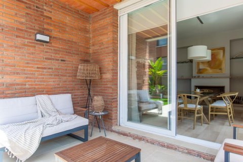 4 bedrooms house for sale in El Masnou, Barcelona, Catalonia, Spain № 1357 - photo 9