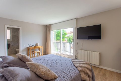 4 bedrooms house for sale in El Masnou, Barcelona, Catalonia, Spain № 1357 - photo 22