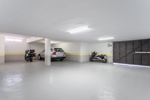4 bedrooms house for sale in El Masnou, Barcelona, Catalonia, Spain № 1357 - photo 29