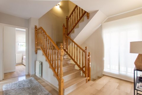 4 bedrooms house for sale in El Masnou, Barcelona, Catalonia, Spain № 1357 - photo 19