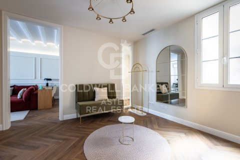 Apartamento de 3 dormitorios en venta en Barcelona, Cataluña, Spain № 7915 - foto 19