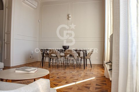 2 chambres triplex à vendre à Barcelona, Catalonia, Spain № 7919 - photo 25