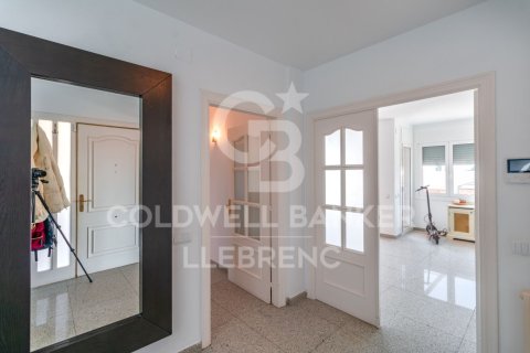 Сasa de 6 dormitorios en venta en Sant Just Desvern, Barcelona, Cataluña, Spain № 7921 - foto 4