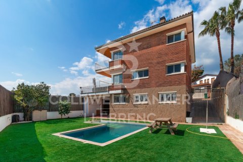 6 bedrooms house for sale in Sant Just Desvern, Barcelona, Catalonia, Spain № 7921