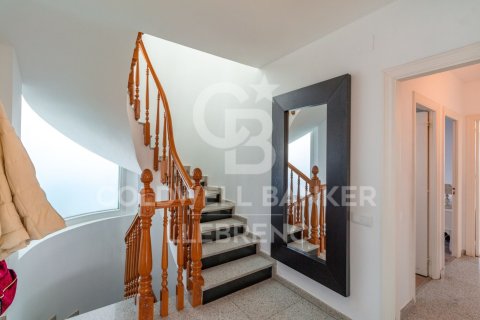Сasa de 6 dormitorios en venta en Sant Just Desvern, Barcelona, Cataluña, Spain № 7921 - foto 3