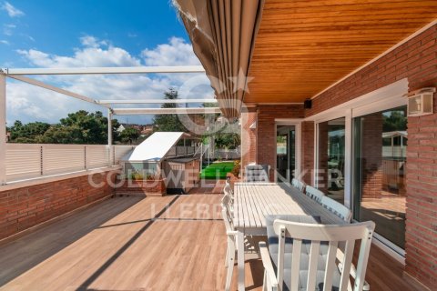 Сasa de 6 dormitorios en venta en Sant Just Desvern, Barcelona, Cataluña, Spain № 7921 - foto 14