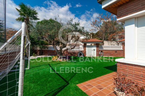 Сasa de 6 dormitorios en venta en Sant Just Desvern, Barcelona, Cataluña, Spain № 7921 - foto 13