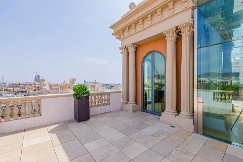 4 chambres apartment à vendre à Barcelona, Catalonia, Spain № 1745 - photo 7