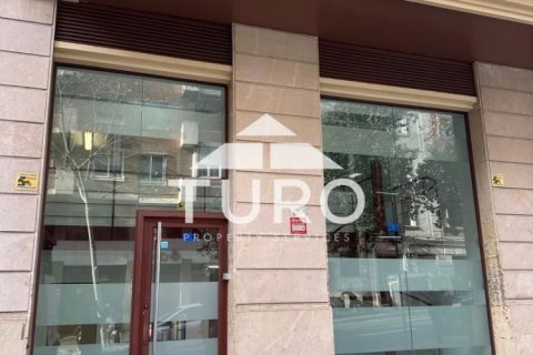 165 sq.m. commercial property for sale in Barcelona, Catalonia, Spain № 1913