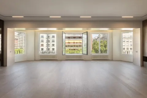 5 bedrooms apartment for sale in Barcelona, Catalonia, Spain № 9048